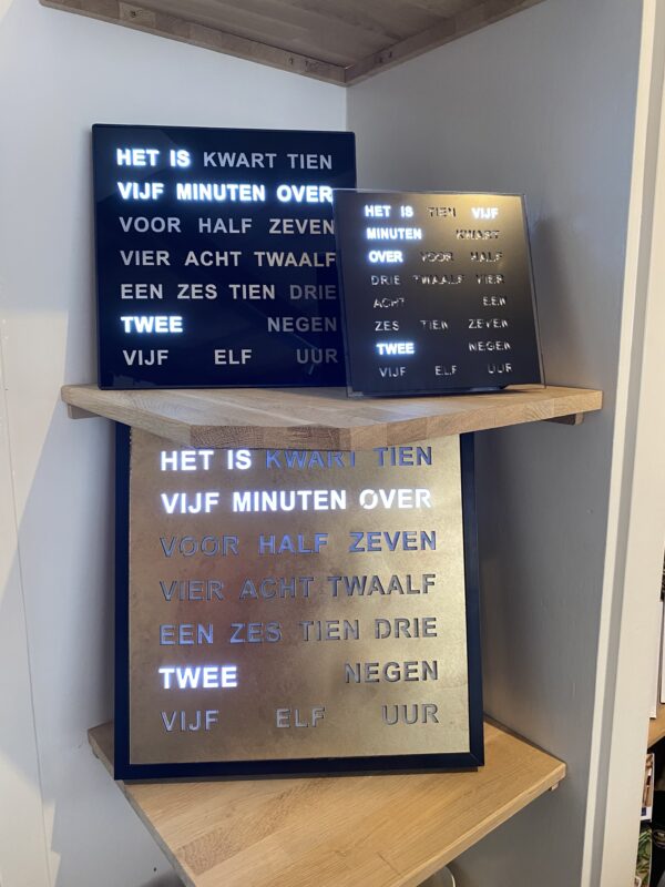 Woordklok Grafiet 28/28 - Afbeelding 2